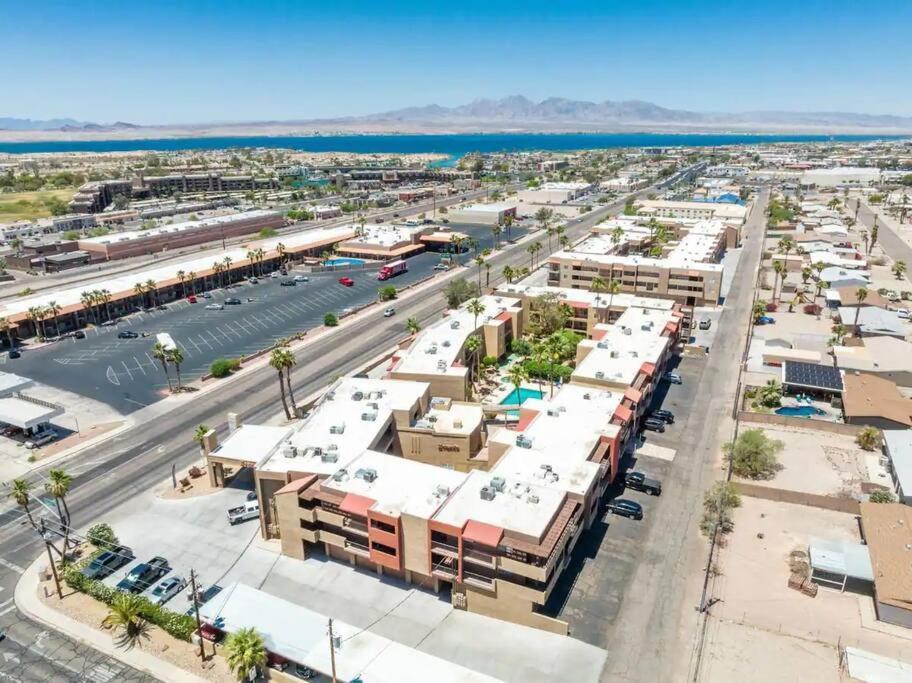 Pool King Lake Suite-Walk To Dt & Lake! Lake Havasu City Exterior foto
