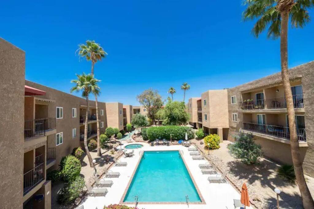 Pool King Lake Suite-Walk To Dt & Lake! Lake Havasu City Exterior foto